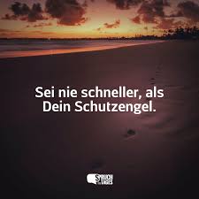 Solche lebensweisheiten erscheinen auf den ersten blick sehr unscheinbar und kraftlos, aber wenn man es zulässt, können sie tiefe wurzeln in unserem verstand schlagen und eine immense auswirkung auf unser zukünftiges denken & handeln ausüben. Weisheiten Lebensweisheiten Und Spruche