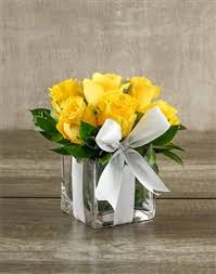 Medium vases usually have a wide opening and can fit many floral varieties. Yellow Roses Flowers Netflorist