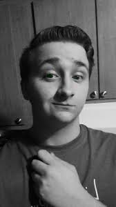 Hi i'm 17 and in alberta anyone feel free to add me just don't be weird :)) 