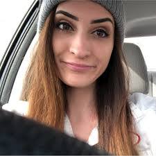 Sabrina Larson's Instagram, Twitter & Facebook