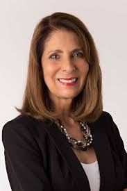 Sarah Eden's Instagram, Twitter & Facebook