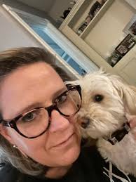 Love chilly 🥶 days!!! However, we're down to just 3 in the house now and I  don't know how to make a smaller crock of chili! 🤷‍♀️