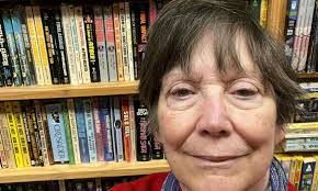 Sue Moon's Instagram, Twitter & Facebook