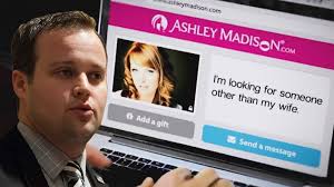 Netflix's Ashley Madison Doc: Every Celeb Named, From Josh Duggar to  Snooki’s Husband