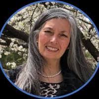 Elsa Serna's Instagram, Twitter & Facebook