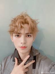 Info trai đẹp 😘 Tên : Hà Sướng Hy ❤ Tên thật : Hà Vĩ Sn : 24/11/1997 Cao :  1m83 Quê quán : Hà Nam. TQ Công ty quản lý :