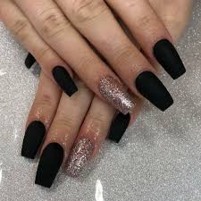Black nails, give you an air of mystery and noble.trendy matte with glossy finish.also can stamp & decorate on these matte nails if you want to change things up.easy to file, paint, and apply. Tapered Square Nails Black Matte Nails Acrylic Nails Tapered Square Nails Black Acrylic Nails Square Acrylic Nails