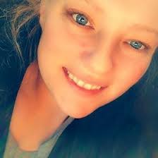 Amber Sowinski's Instagram, Twitter & Facebook