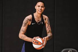 Brittney Griner Returns to Court With Phoenix Mercury: See the Pics