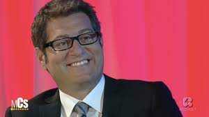 Il conduttore, famoso per la conduzione di programmi come sarabanda, la pupa e il secchione e guess my age fra i tanti. Avete Mai Visto Rebecca E Jacopo Sono I Gioielli Di Enrico Papi Sparito Da Anni Dalla Tv Il Celebre Conduttore Degli Anni 90 Ora E Tornato Con La Sua Sarabanda Ecco La