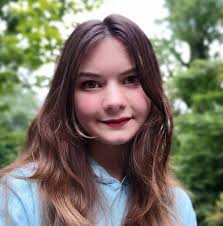 Introduction of a self proclaimed crazy cat lady