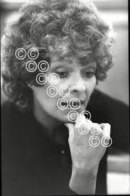 37177012-Actress Janet Munroe DEAD December 1977 and her brother Alex .