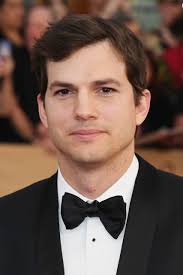 Two and a half men: Ashton Kutcher Filme Alter Biographie