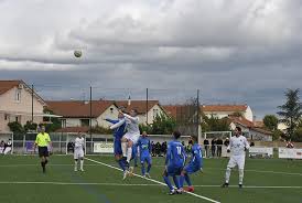 Cette rencontre intervenait après la large défaite en championnat face à feytiat. Coupe De France 4eme Tour L Etrat La Tour Sportif N A Pas Eu A Rougir Loire Football 42