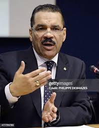 398 Kenneth Lyons Photos & High Res Pictures