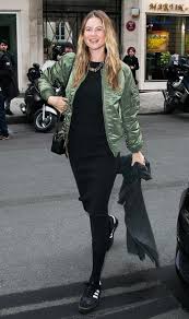 How It Girls Wear Bomber Jackets And How You Should Too Jacket Outfit Women Bomber Jacket Outfit Street Style Girls Bomber Jacket