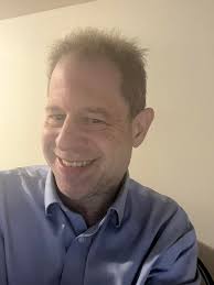 Came across the remake of Finance Guy. It's pretty good. Go get 'em girls…  if you can find him. 😜 I'm an AP, DVC & recipient of Disney Chase Rewards.  💅 My