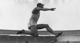 Il salto in lungo , come la corsa, è una delle attività sportive più naturali; L Amicizia Tra Jesse Owens E Luz Long La Scintilla Contro L Odio Nazista Nata Sulla Pedana Del Salto In Lungo Ohga
