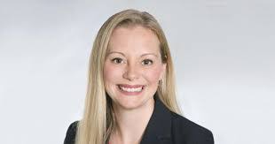 Kelly Mansfield's Instagram, Twitter & Facebook