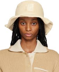 Jacquemus Le Raphia Le Bob Bandho Bucket Hat In 130 Light Beige