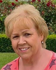 Lorraine Lowry's Instagram, Twitter & Facebook