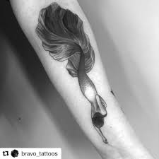 Black And Grey Tattoo Artists Austin Repost Bravo Tattoos From Moontattoostudio In Austin Texas Pure Single Needle Please Wait Till June To Bo With Images Tattoos Pure Products Black And Grey Tattoos