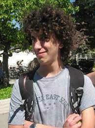 Pin On Hair Cuts Different Cutting Hair Styles