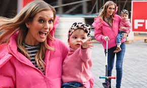 Rachel riley met jamie gilbert at oxford university where they completed their graduation. Rachel Riley Carries Daughter Maven As She Leaves Countdown Filming In Salford Daily Mail Online