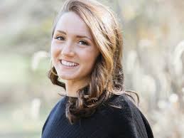 Emily Hemphill's Instagram, Twitter & Facebook