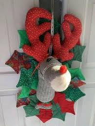 Download Vintage Hand Made Sock Reindeer Quilted Calico Door Wreath Christmas Ebay Vintage Reindeer Reindeer Craft Christmas Wreaths PSD Mockup Templates