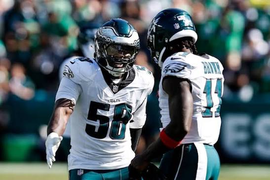 How Jalyx Hunt went from an Ivy League safety to an Eagles pass rusher