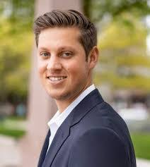 Alex Castaneda's Instagram, Twitter & Facebook