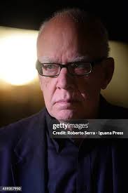 14 Photos & High Res Pictures