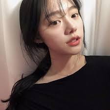 A imagem pode conter: uma ou mais pessoas e close-up