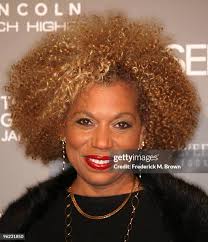 28 Yolanda Watts Stock Photos, High-Res Pictures, and Images