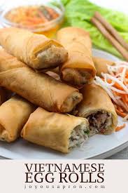 Vietnamese Egg Rolls A Authentic Vietnamese Egg Roll Recipe Crunchy On The Outside And Lots Of Flav Vietnamese Egg Rolls Egg Roll Recipes Homemade Egg Rolls