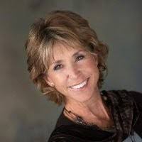 Joan Lucas's Instagram, Twitter & Facebook