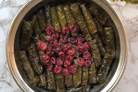 Zeytinyagli Visneli Yaprak Sarma Tarifi Nasil Yapilir Yemek Com Yemek Tarifi 2020 Yaprak Tarifler Yemek