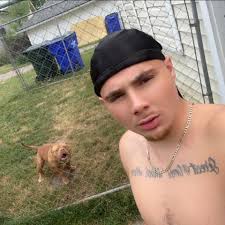 Anybody have an old iPhone for sale 💵💵