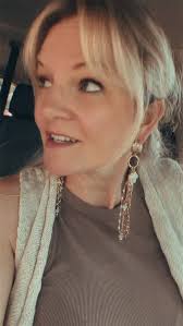 Lisa McEwen (McCallum) 💛 Songstress