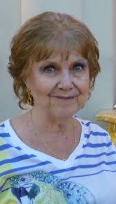 Lesa Clark's Instagram, Twitter & Facebook