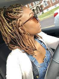 I M Feeling These Gold Or Blonde Twist Hairstyles They Really Display The Color Very Well Senegalese Twist Hairstyles Twist Braid Hairstyles Twist Hairstyles