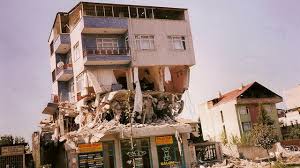 Yaşanan depremler 1999 depremini hatırlatıyor. 17 Agustos 1999 Marmara Depreminde Kac Kisi Hayatini Kaybetti Deprem Saat Kacta Kac Siddetinde Oldu