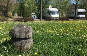 Pas de taxes de réservation. Campingplatz Camping Municipal Le Vallon De L Ehn In Obernai Bas Rhin Campingfrance Com