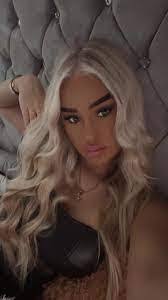 Emily Pinnell's Instagram, Twitter & Facebook