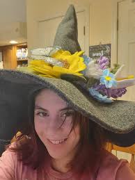 Hat decoration and workshop experience