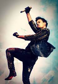 Haga lo que haga, siempre va a estar queriendo que su vida cambie. Sos Perfecto Tan Bionica Tan Bionica Bionica Musical