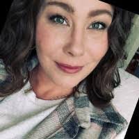 Ashley Joslin's Instagram, Twitter & Facebook