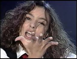 Ambra (angiolini) is a superstar in her native country of italy. T Appartengo E Io Ci Tengo Prometto Prometti