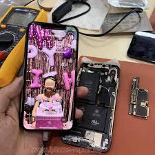 Undo 5 screws shown in the picture below with a tripoint #y000 screwdriver. Iphone X Motherboard Problem Iphone Motherboard Repair Center